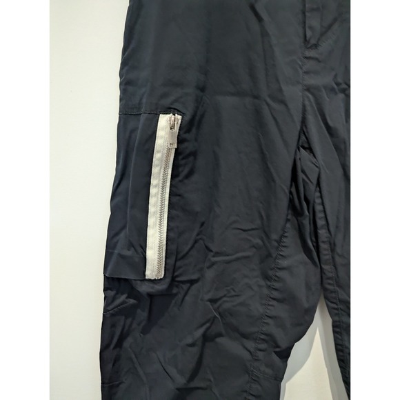 Nike Sportswear Essential Style Utility Pants Men Size 30 Black DM6681-010 Nylon - Picture 2 of 13